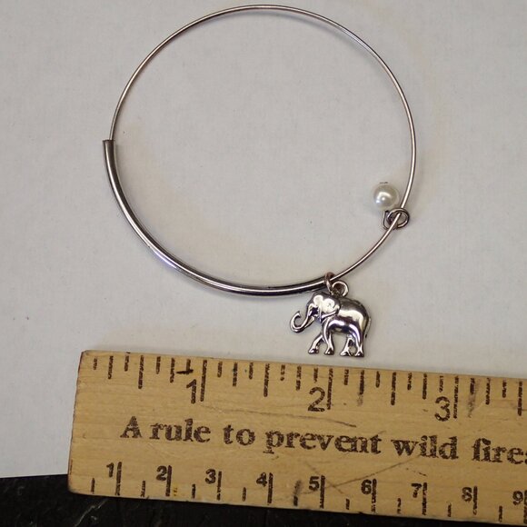 Elephant Bracelet - Picture 1 of 4